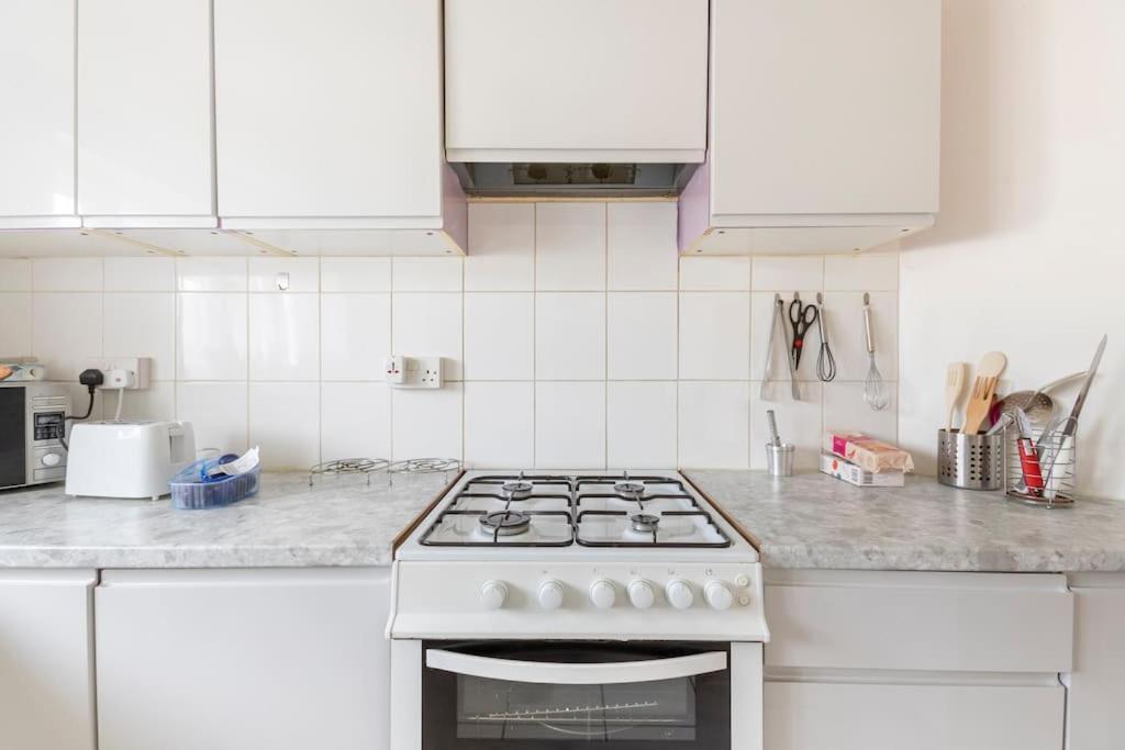 Cosy 1 Bedroom Flat Near Barking Town Centre Exterior photo